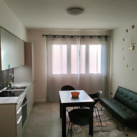 Miriam Apartment Bergamo Bagian luar foto