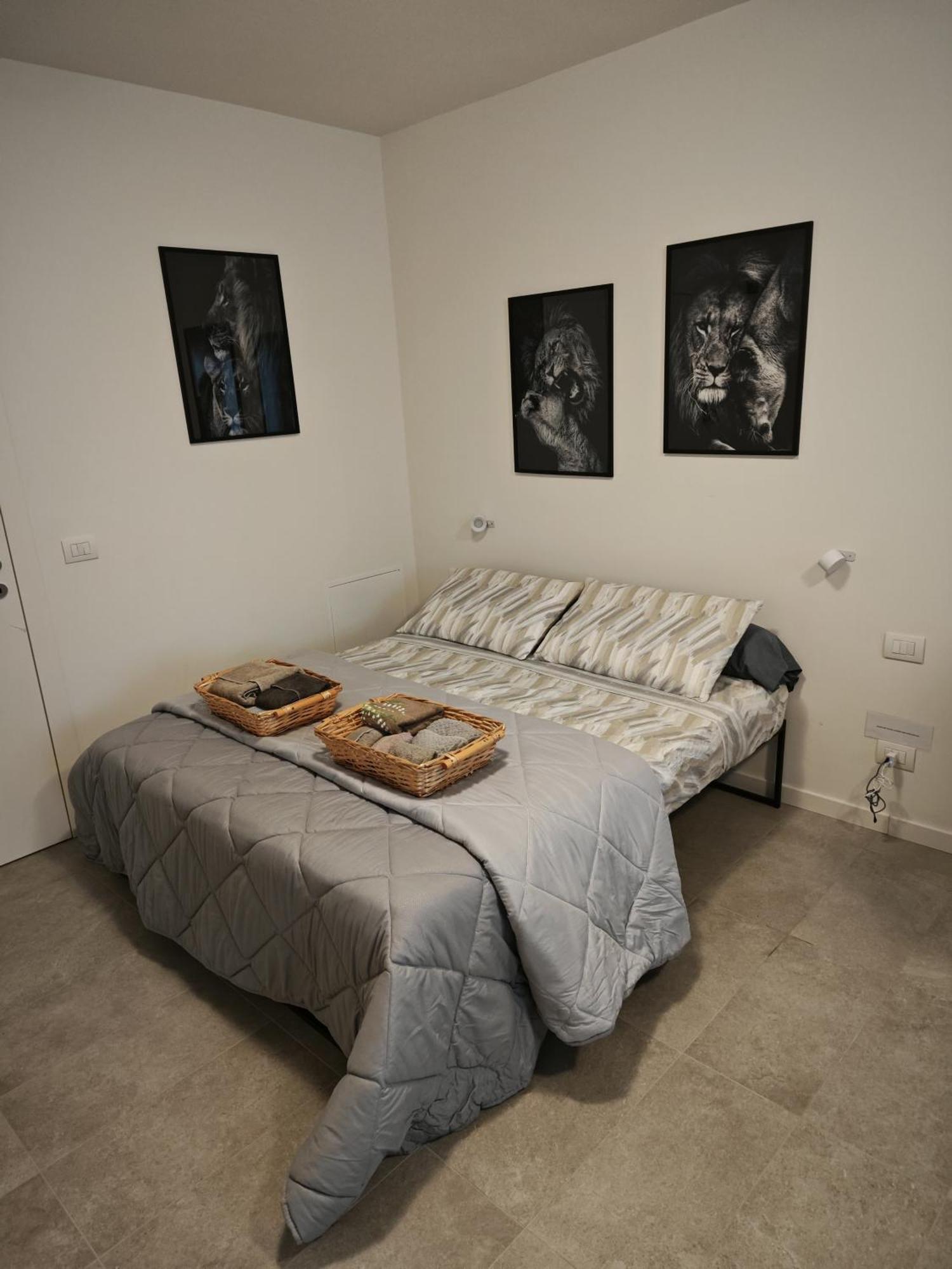 Miriam Apartment Bergamo Bagian luar foto