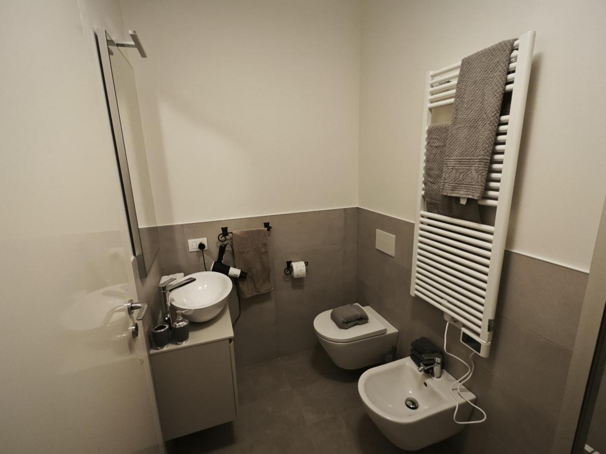 Miriam Apartment Bergamo Bagian luar foto