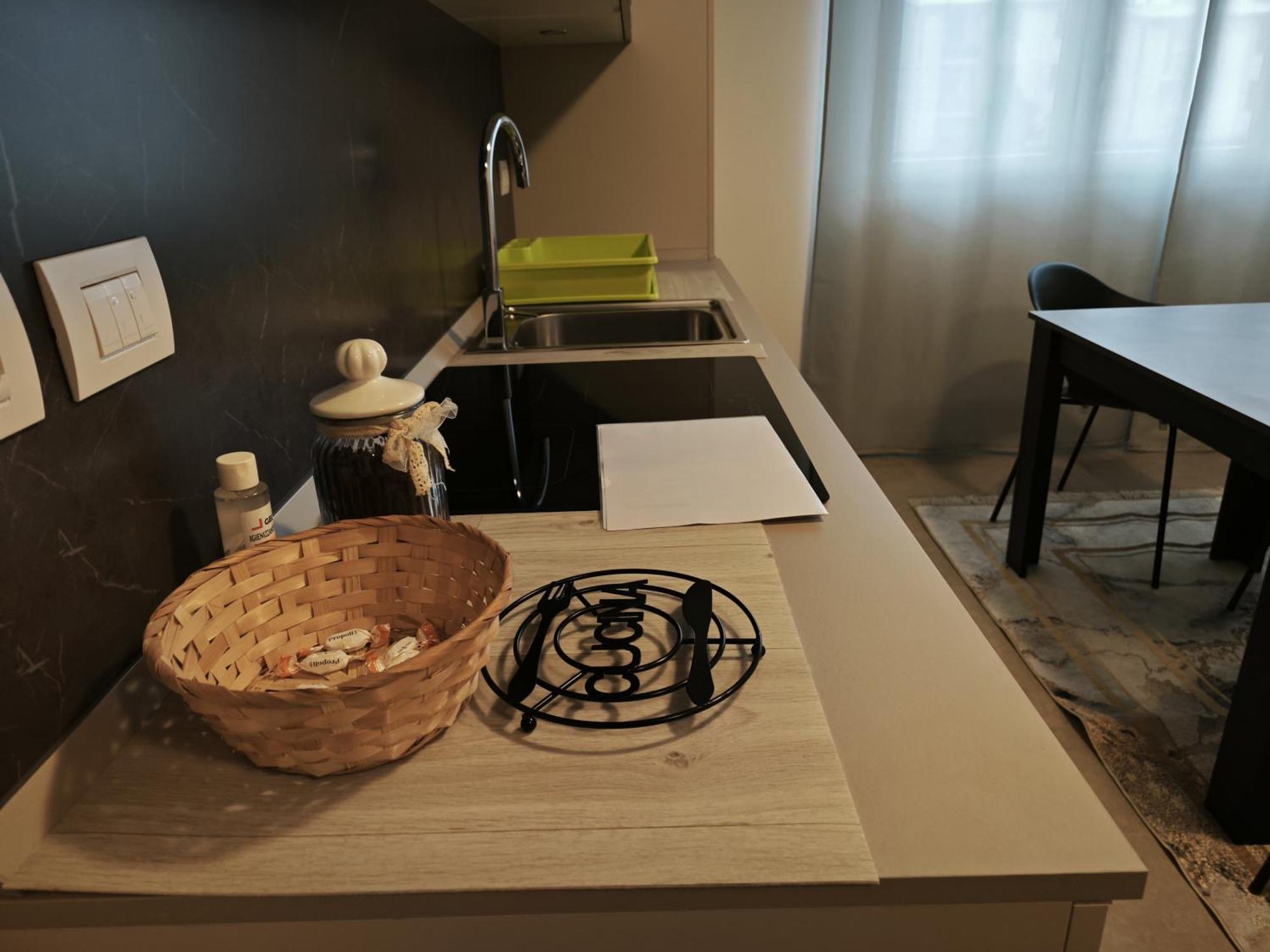 Miriam Apartment Bergamo Bagian luar foto