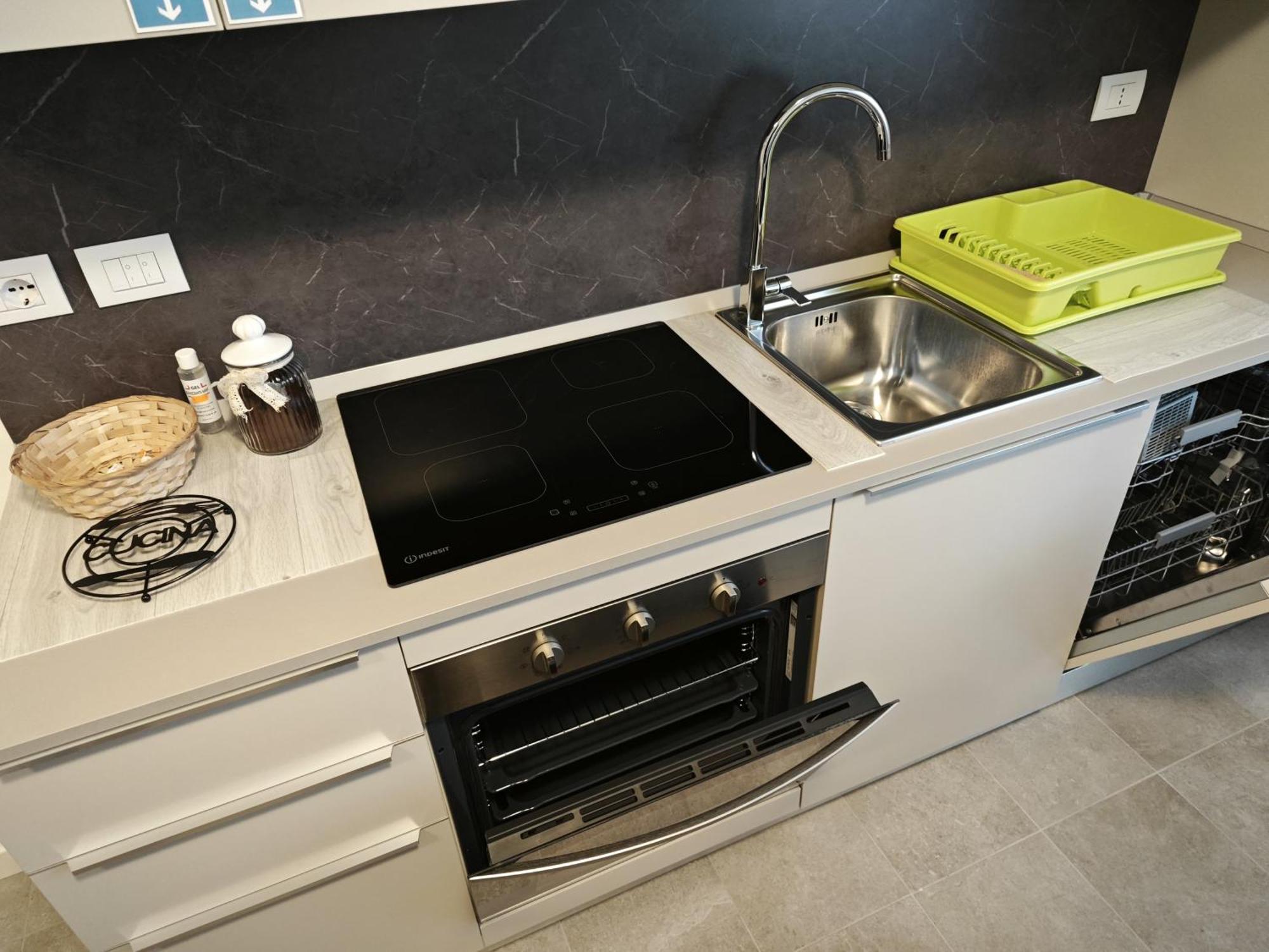 Miriam Apartment Bergamo Bagian luar foto