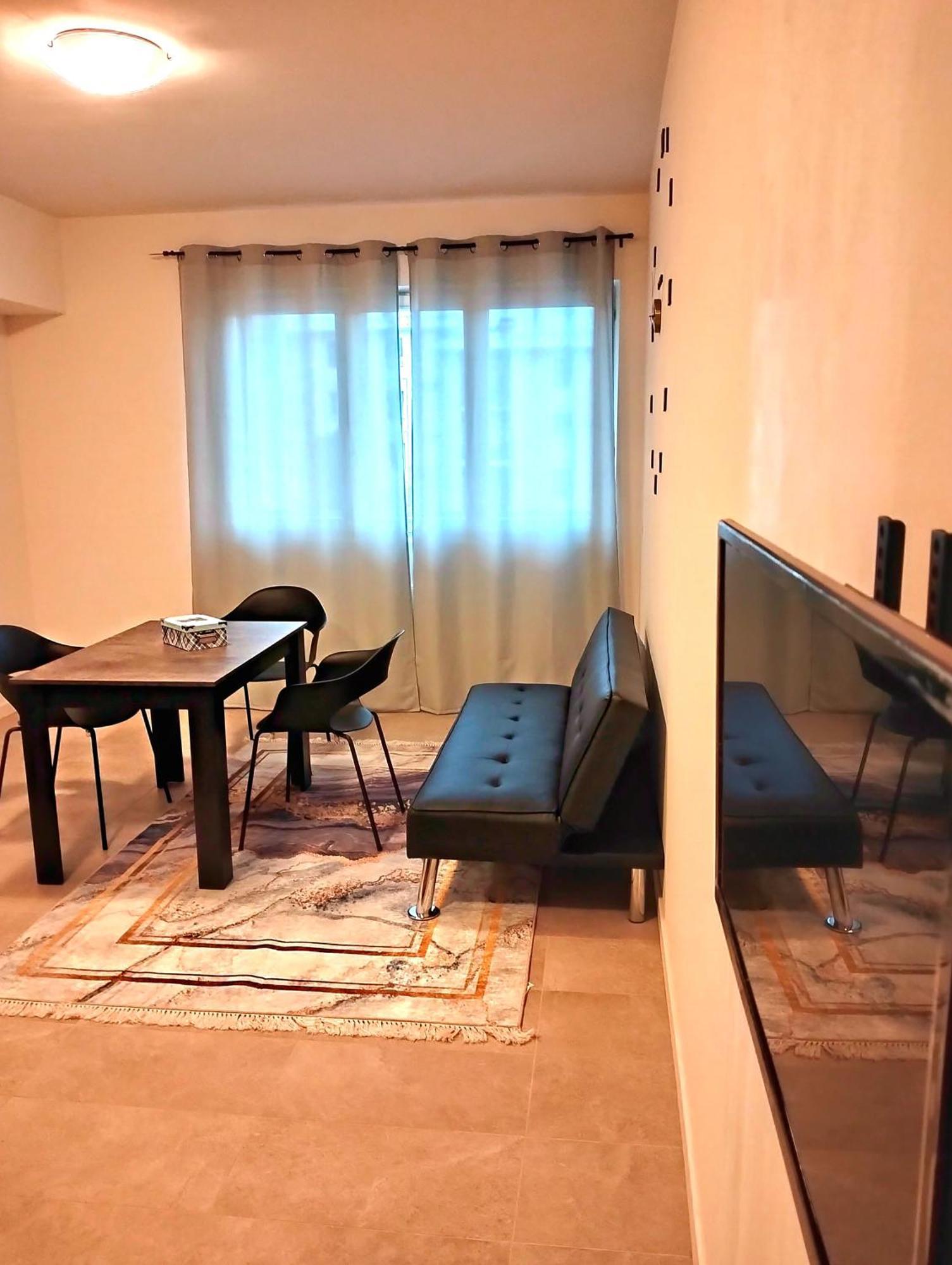Miriam Apartment Bergamo Bagian luar foto