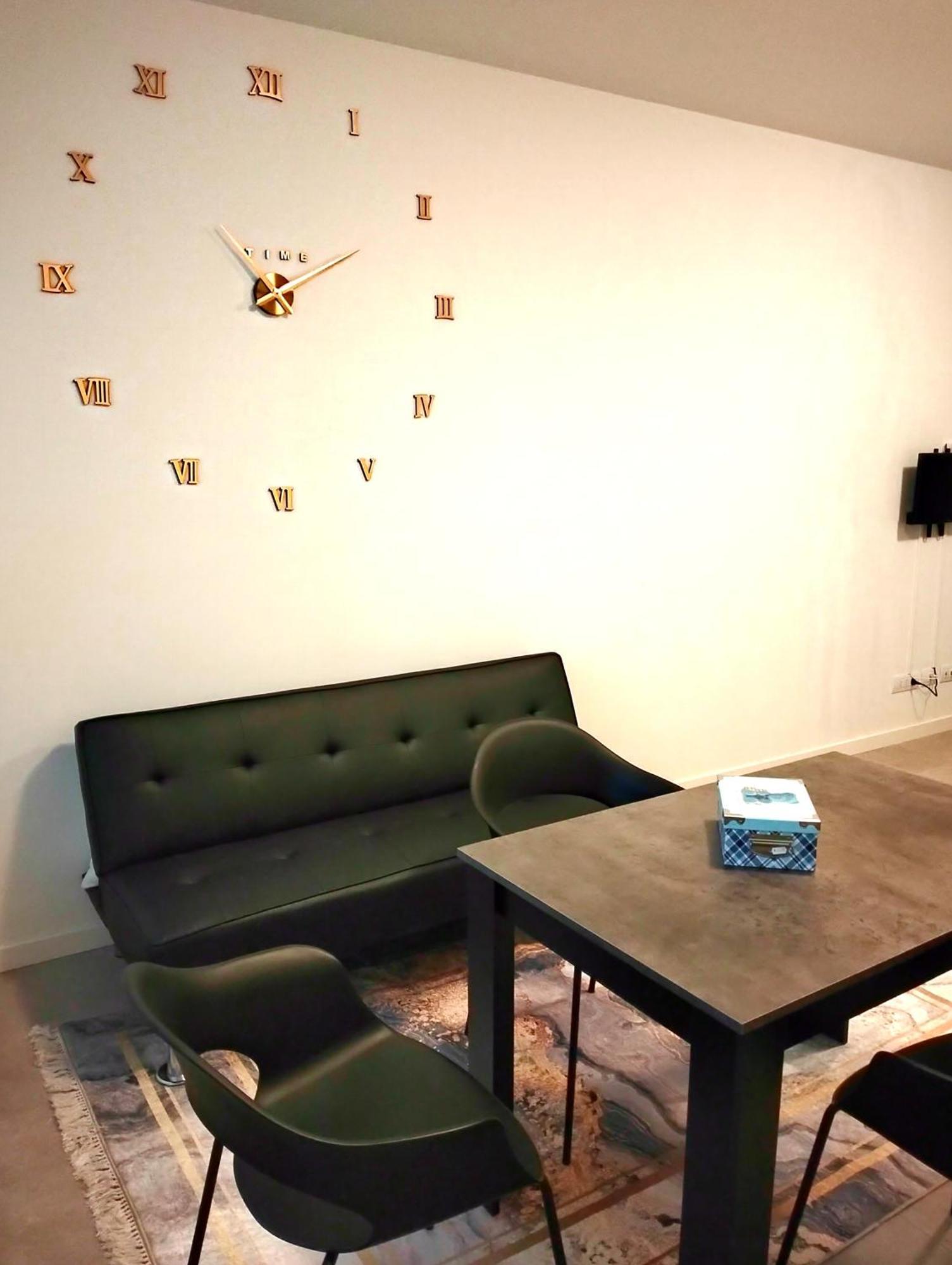 Miriam Apartment Bergamo Bagian luar foto