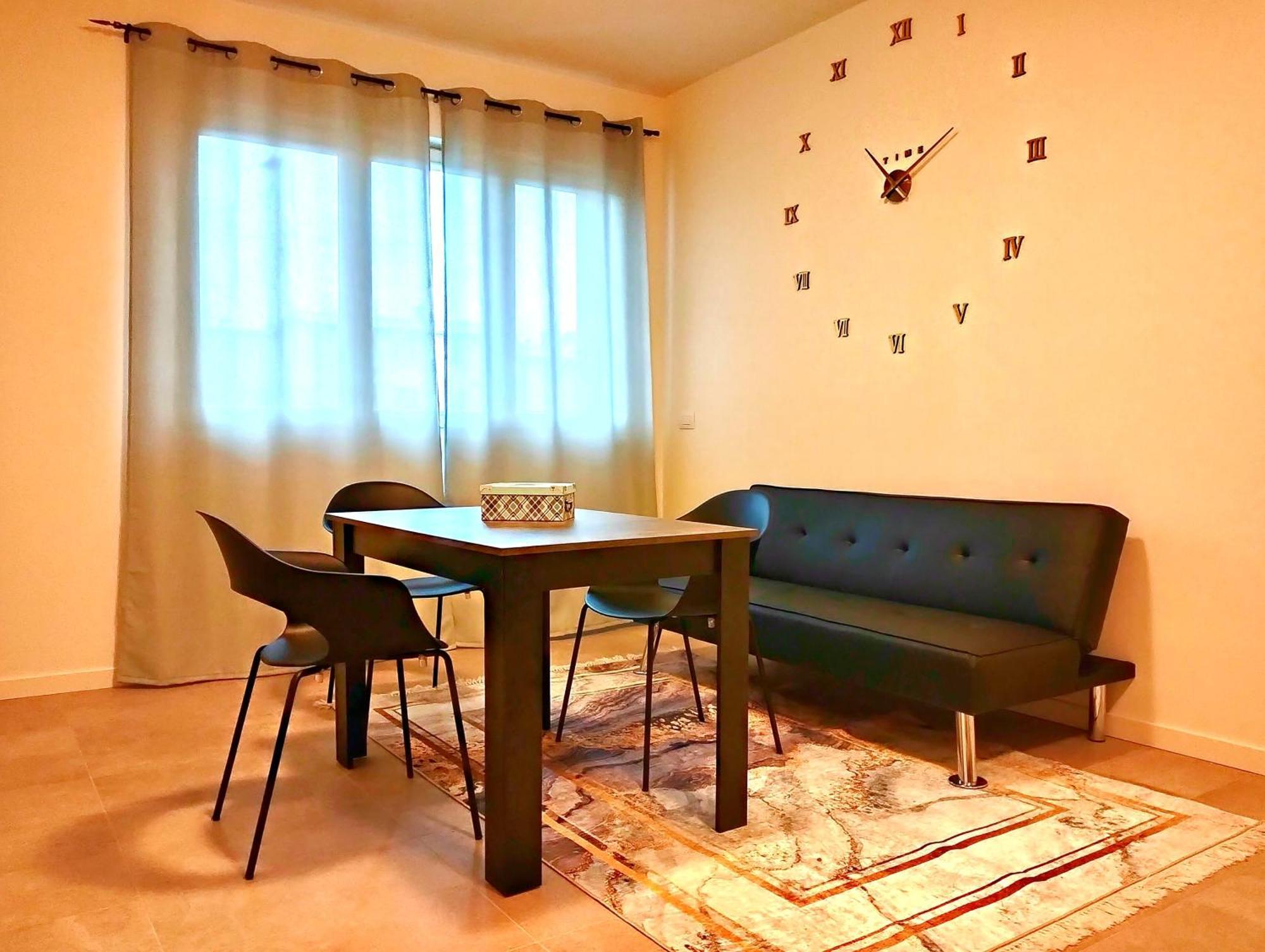 Miriam Apartment Bergamo Bagian luar foto